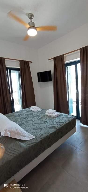 Paros-Memories-Neubau-Villen, Sportpool Aspro Chorio Exterior photo